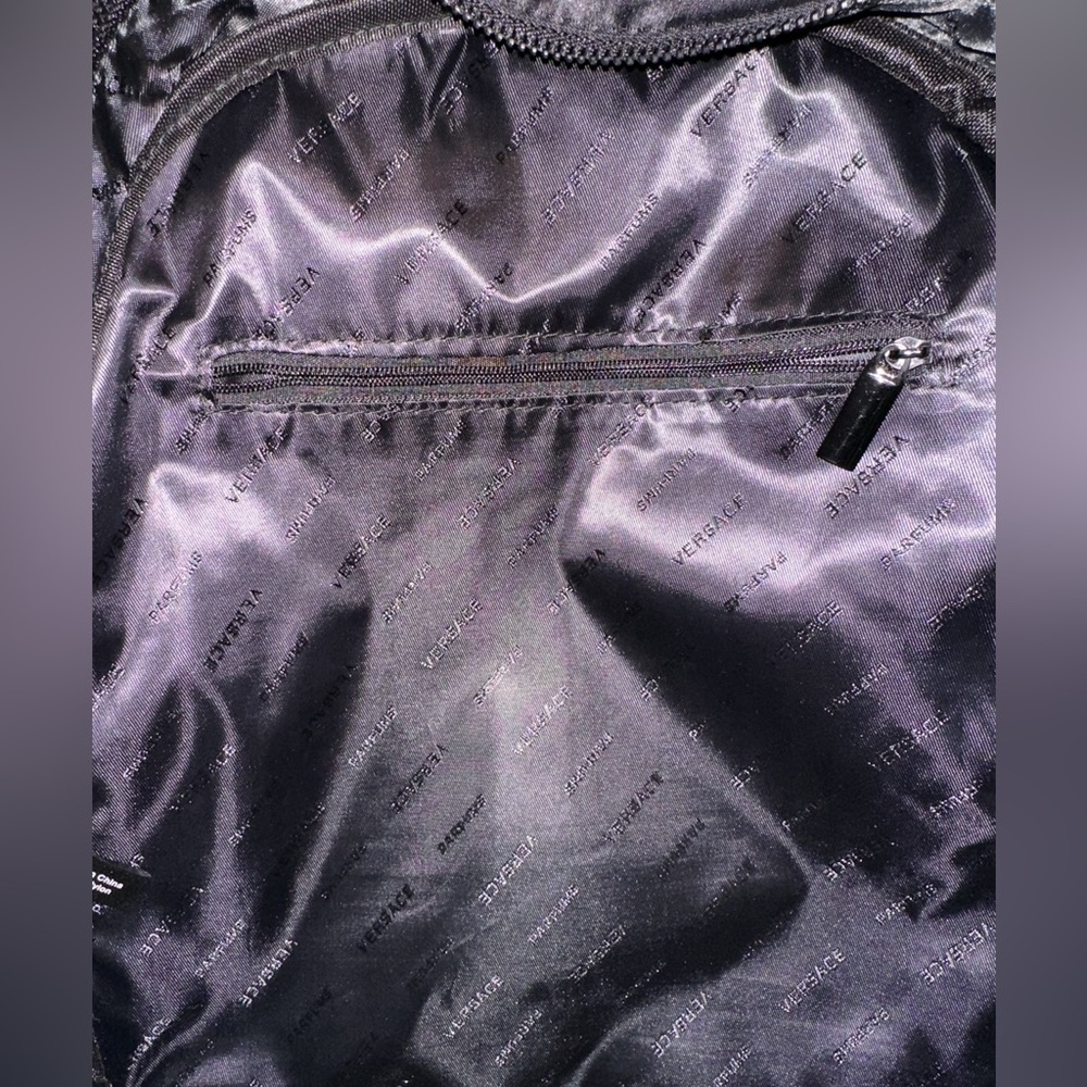 Versace Parfums Black Medusa
Logo Adjustable Strap Backpack Black - Picture 8 of 13
